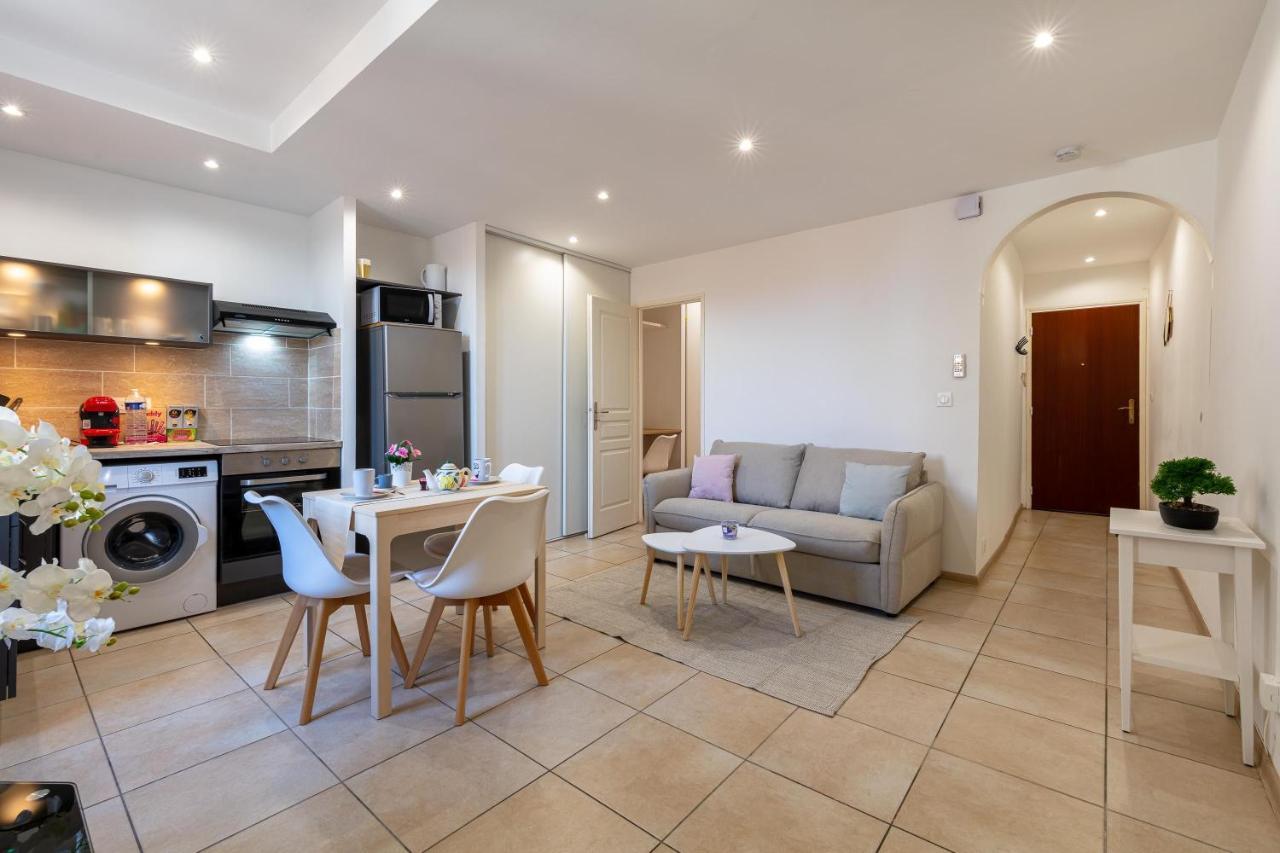 Coeur De Provence - Appt Climatise Apartment Драгинян Екстериор снимка